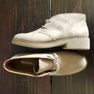 Merona tupe Woman’s desert boots